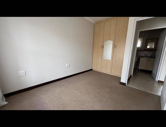 1 BEDROOM PROPERTY TO RENT IN BRENTWOOD PARK